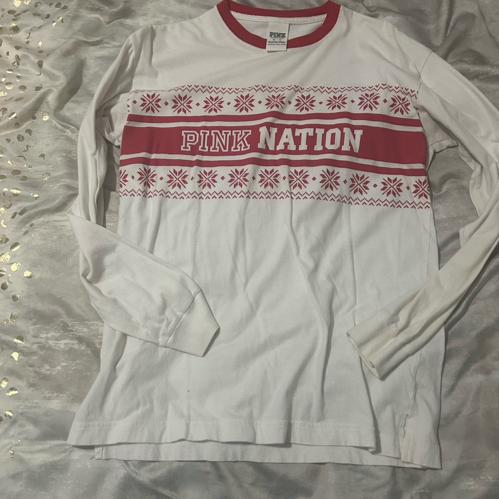 Women’s Victoria’s Secret holiday t-shirt